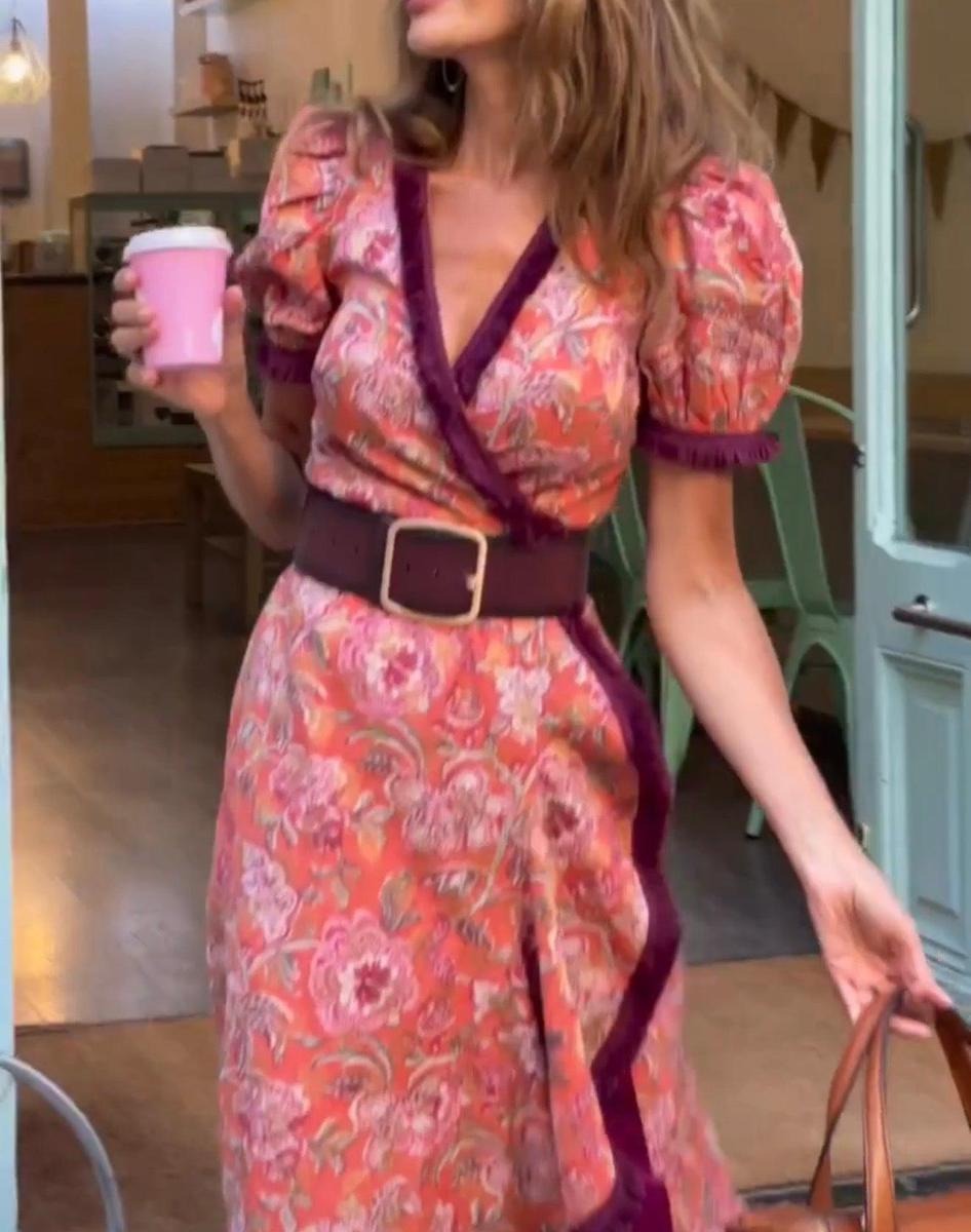Eliett - Vestido Largo con Mangas Cortas Abullonadas y Falda Asimétrica