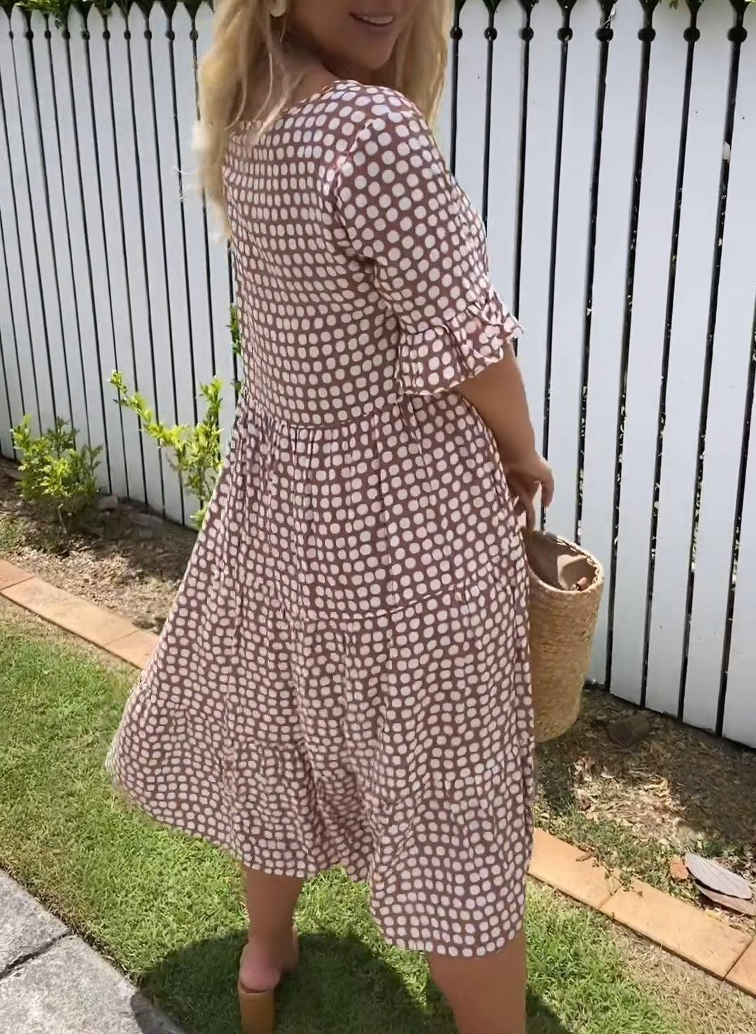 Yumi - Vestido Midi Manga Corta