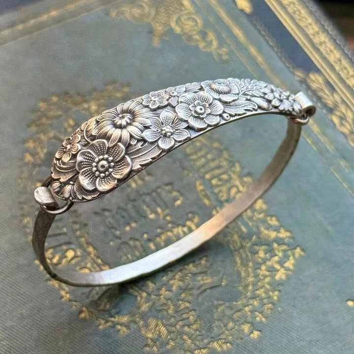 PetalCharm - Pulsera De Plata Grabada Con Motivos Florales Vintage