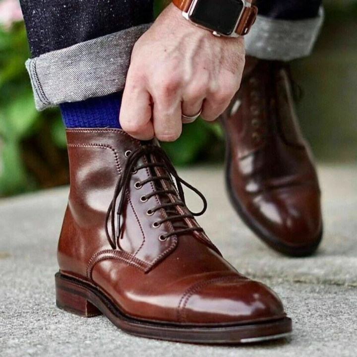 Baggott - Elegante Bota De Cuero