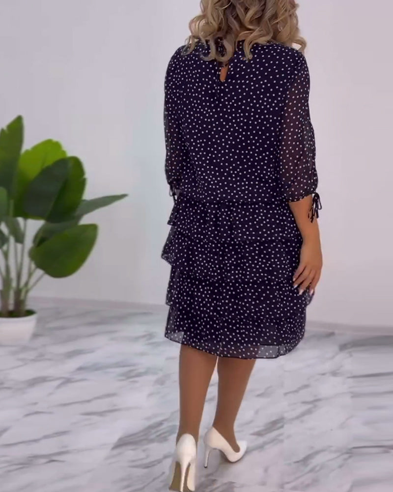 Eralyn - Vestido Escalonado Con Estampado De Lunares y Mangas Con Lazo y Abertura
