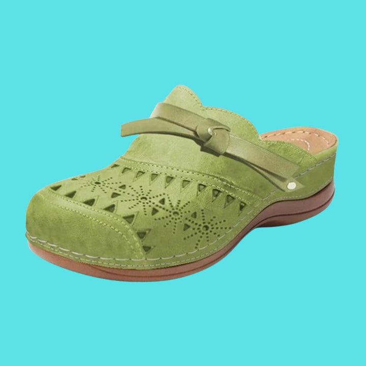 Nicholle - Mules Planas Con Talón Hueco y Lazo