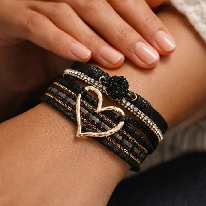 Reyn - Pulsera De Cuero en Capas Con Colgante De Corazón