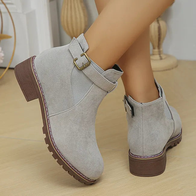 Fakina - Botines Con Hebilla Decorativa