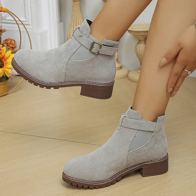 Fakina - Botines Con Hebilla Decorativa