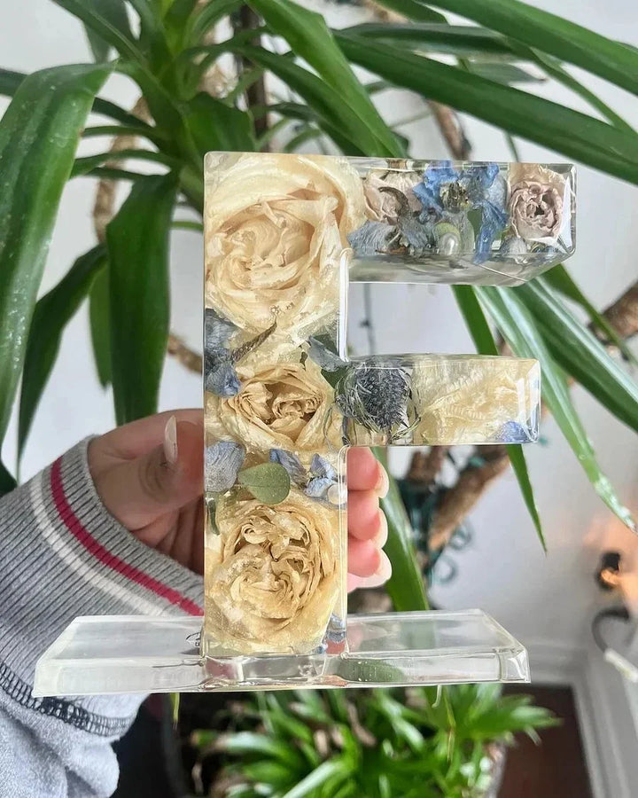 FloraShine - Lámpara Nocturna de Resina Con Flores Hecha a Mano