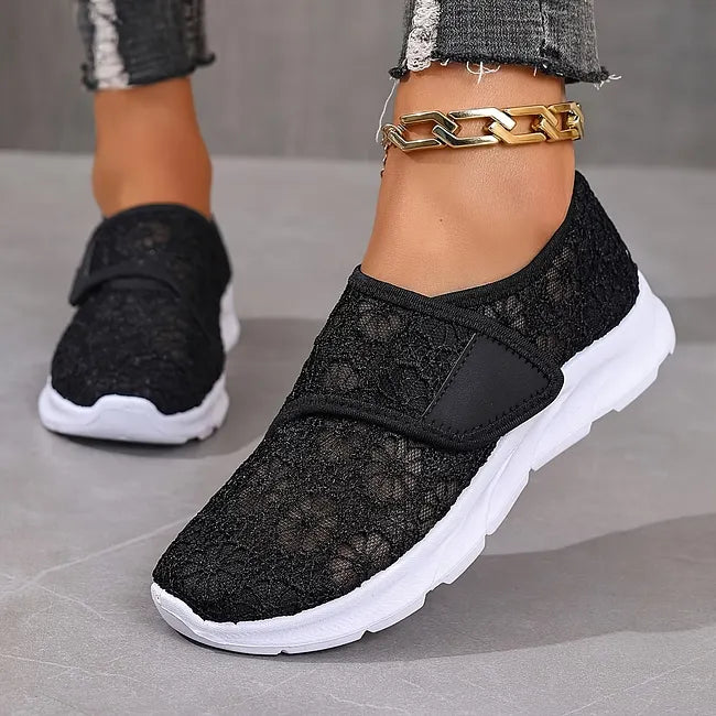 Tonjaa - Zapatillas De Encaje Con Bordados Florales