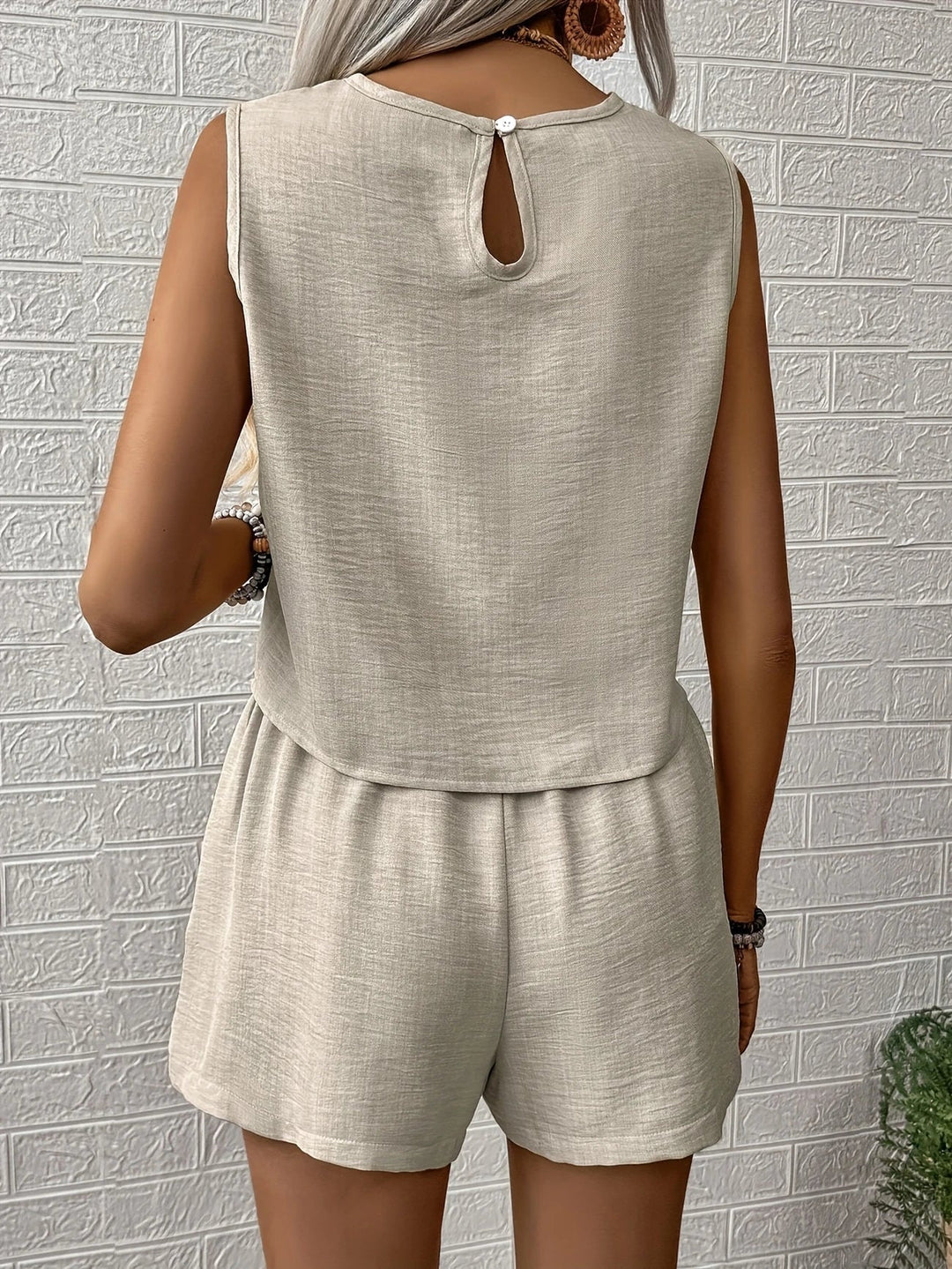 Nella - Conjunto Informal De Top Sin Mangas y Pantalones Cortos