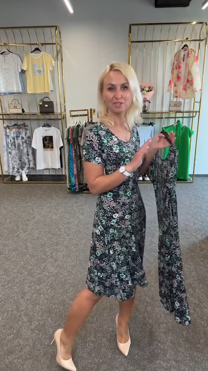 Ainsley - Vestido Estampado Con Cuello Redondo a La Moda