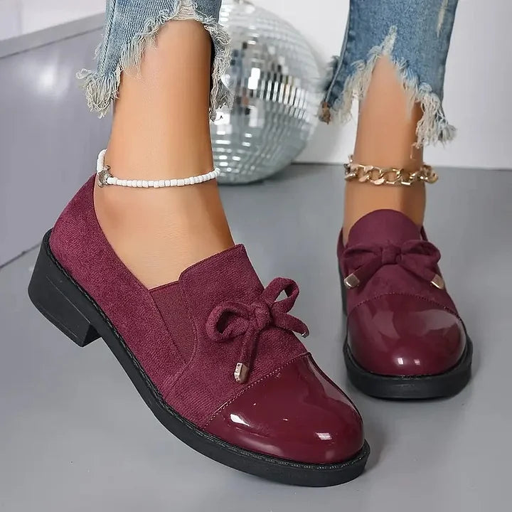 Marvina - Mocasines Elegantes Con Punta Redonda y Lazo Decorativo