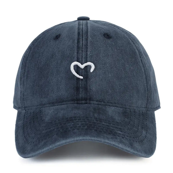 Marlia - Gorra Bordada Con Corazón Cosido