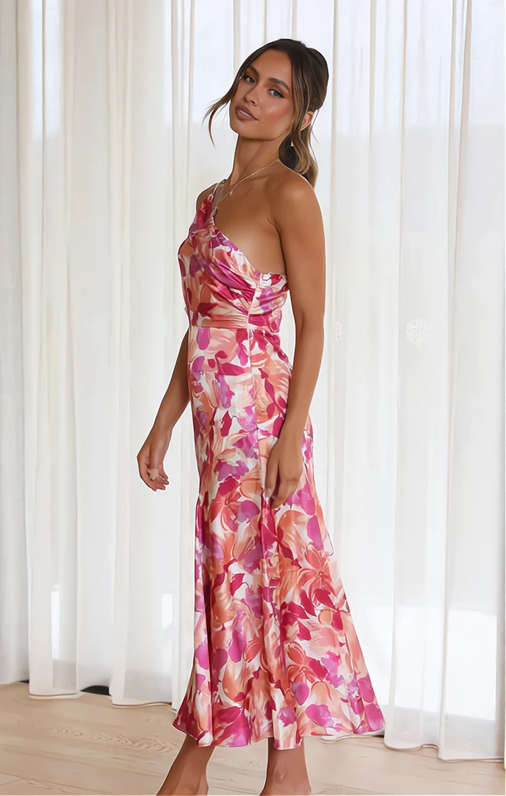 Cynthia - Vestido De Satén Floral
