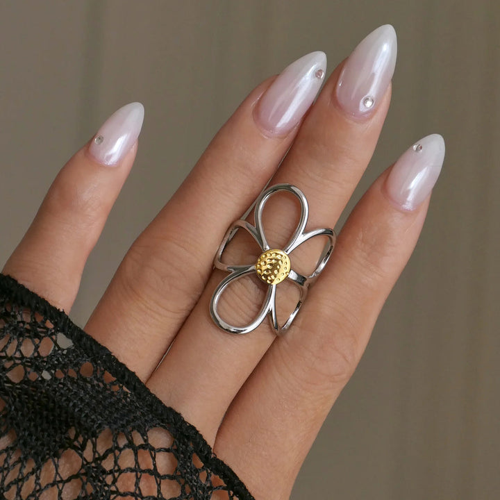 Meloni - Anillo Ajustable Inspirado En Una Margarita