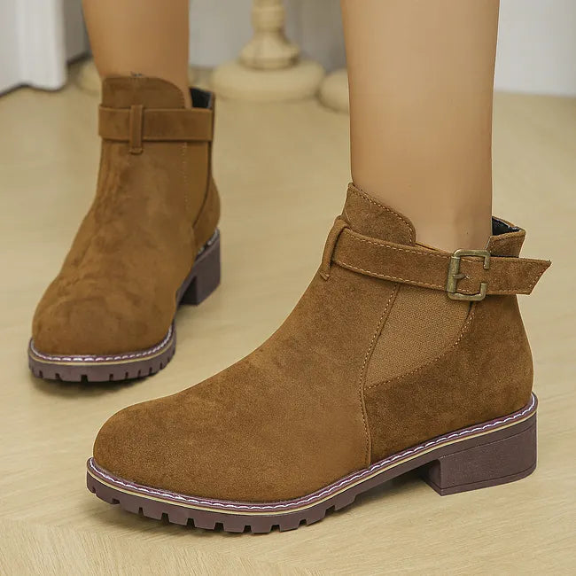 Fakina - Botines Con Hebilla Decorativa