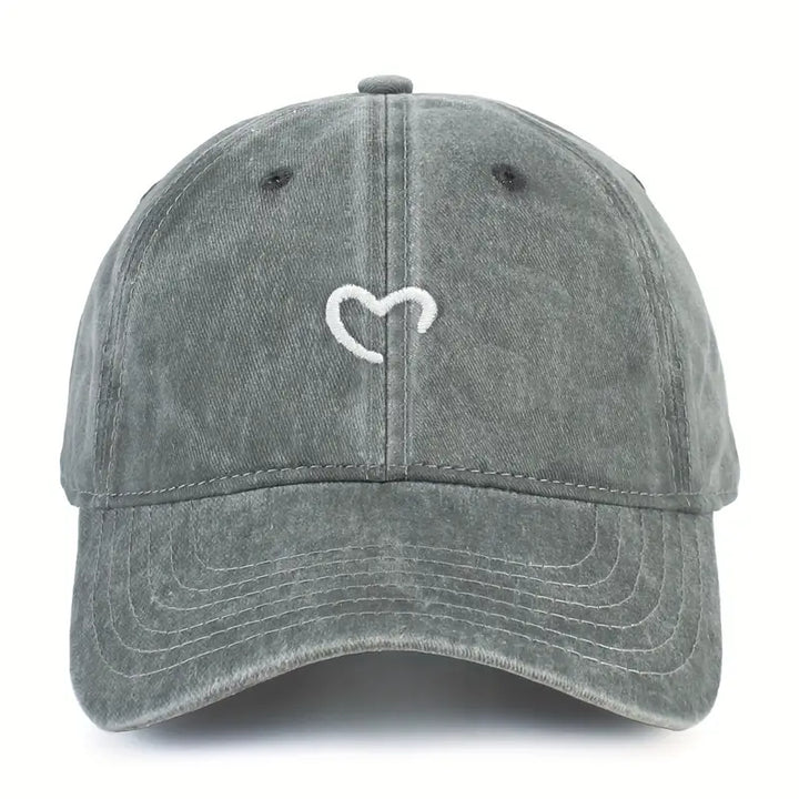 Marlia - Gorra Bordada Con Corazón Cosido