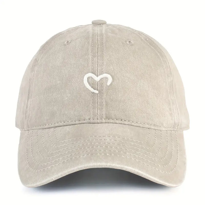 Marlia - Gorra Bordada Con Corazón Cosido