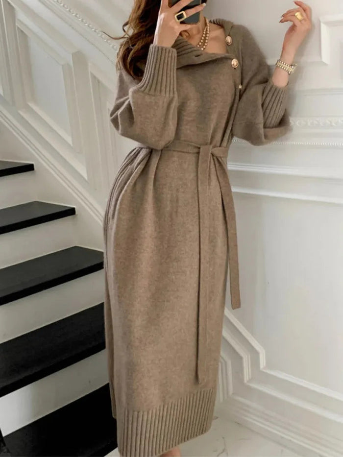 Nassra - Vestido Elegante De Cuello Alto