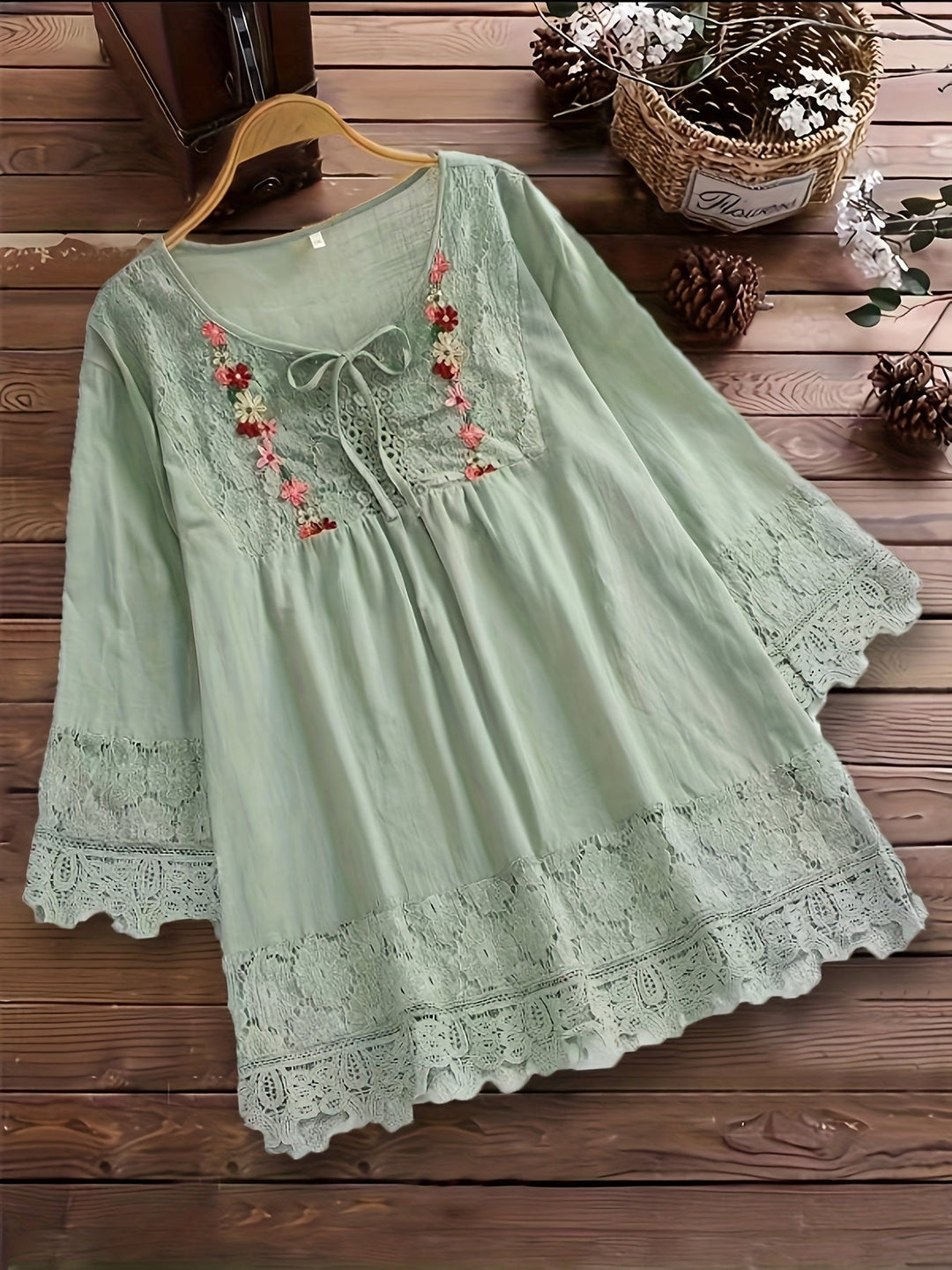 Esmeralda - Blusa de Encaje Elegance