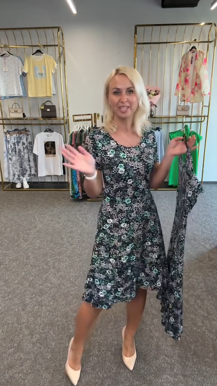 Ainsley - Vestido Estampado Con Cuello Redondo a La Moda