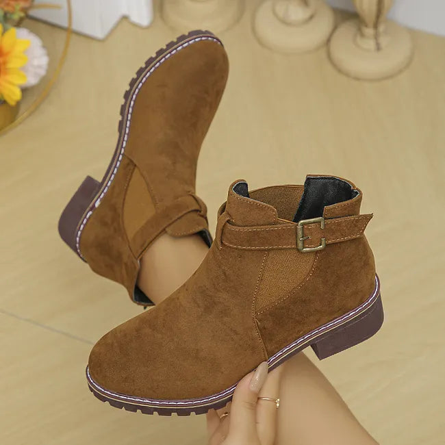 Fakina - Botines Con Hebilla Decorativa