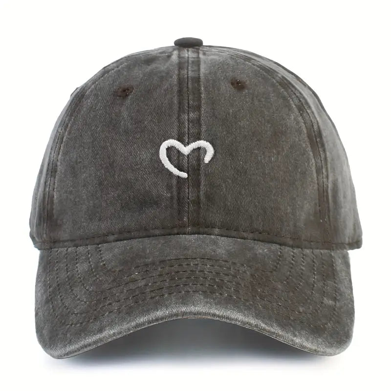 Marlia - Gorra Bordada Con Corazón Cosido