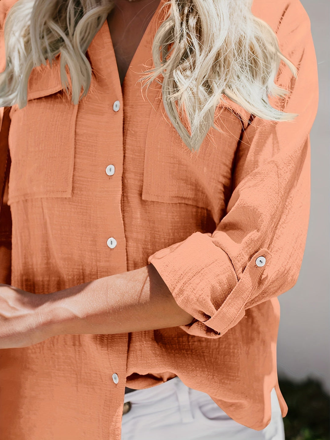 Priscilla - Blusa De Manga Larga Con Cuello En V y Botones En La Parte Delantera