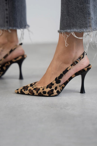 Ania - Zapatos De Tacón Con Punta Afilada y Estampado De Leopardo
